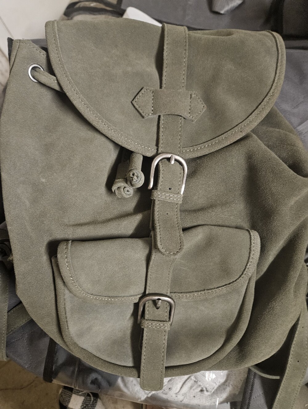 Classic Olive Suede Backpack - Urban Outfitters